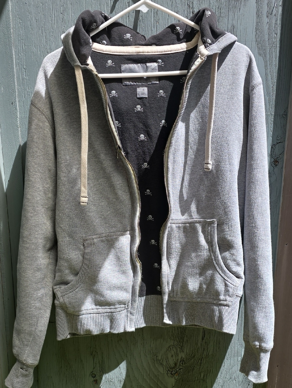 Old Navy Men’s Gray Zip-Up Hoodie with Black Skull-Lined Hood